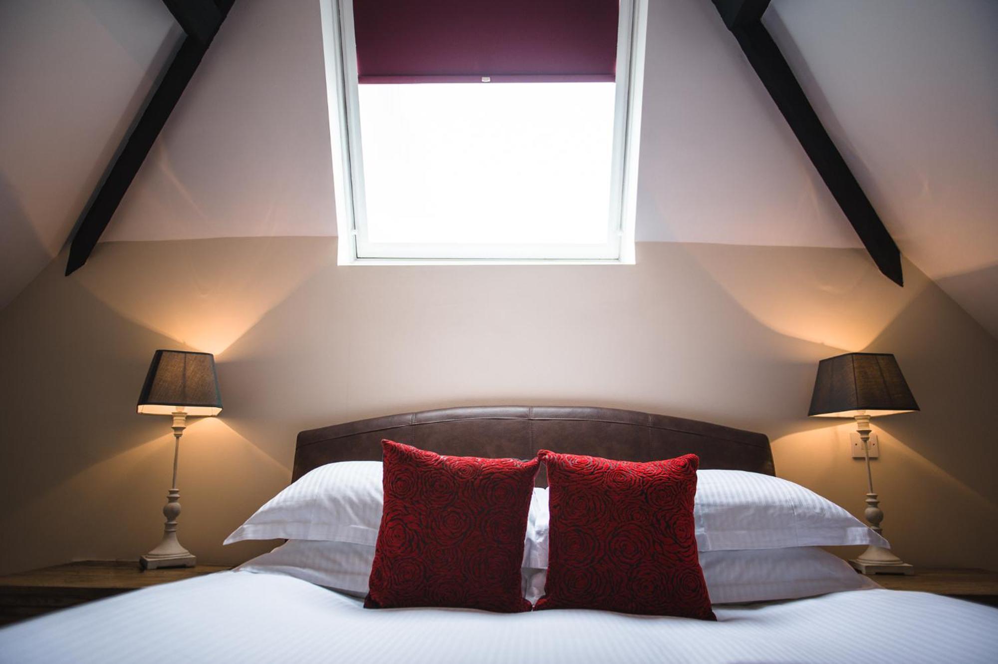 Romneys Apartments & Suites Kendal Room photo